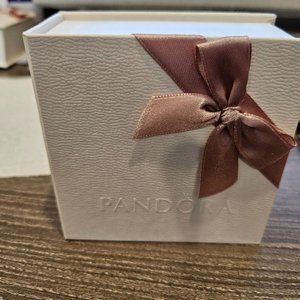 BRAND NEW SMALL PANDORA CHARM BOX HOLDER WILL HOLD AT LEAST 8 CHARMS